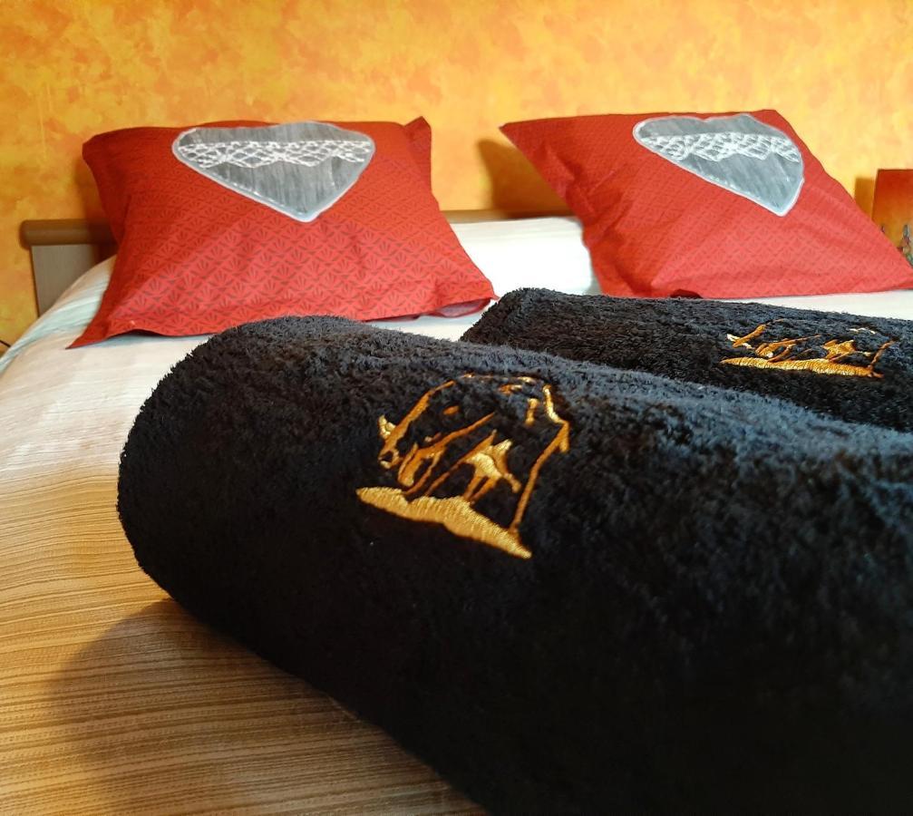 B&B La Locanda Del Cinghiale Aurano エクステリア 写真
